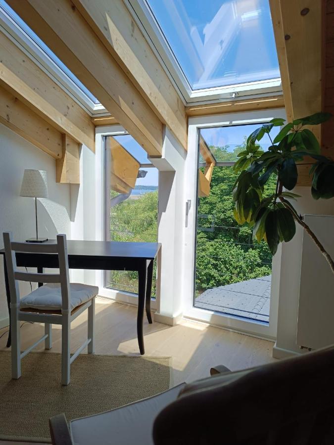 Apartment Unterm Dach Mit Kleinem Seeblick Münsing Exteriör bild